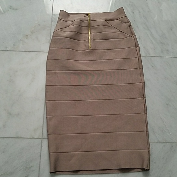 •° SOLD °• Bebe bandage skirt - Picture 4 of 4